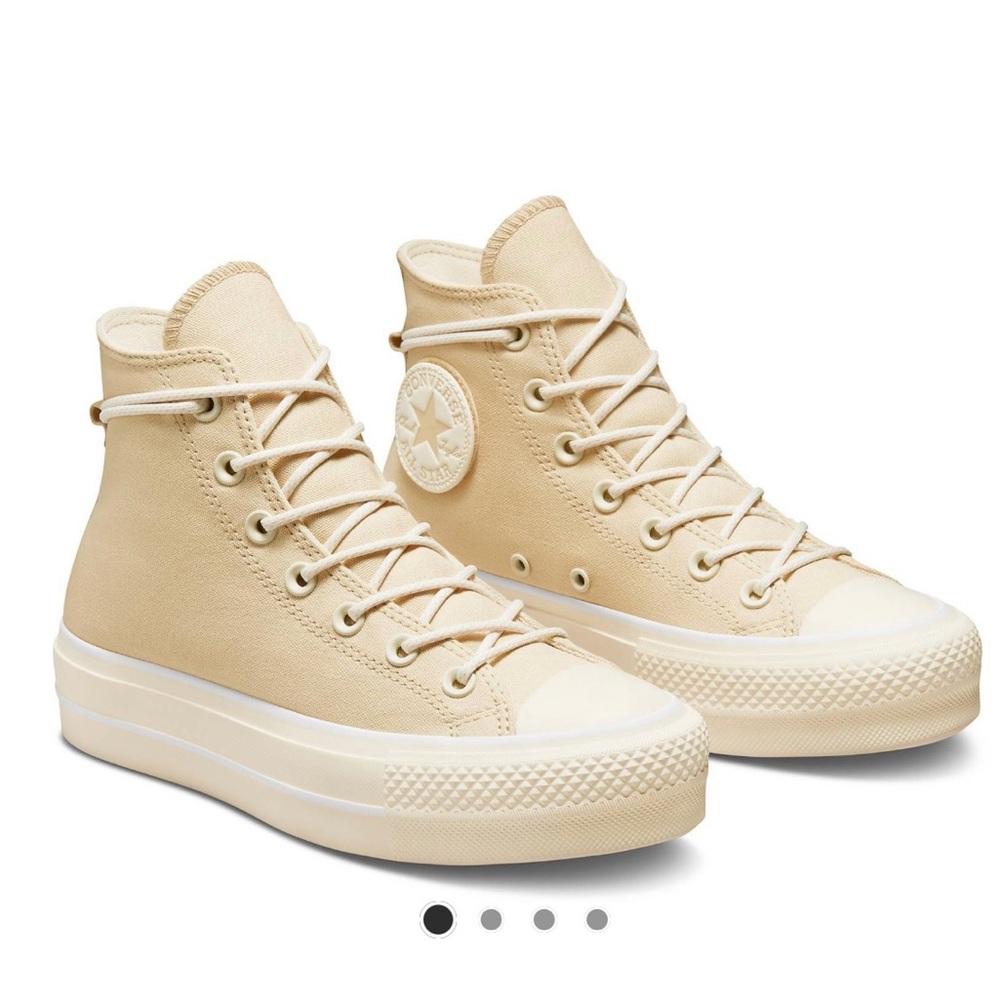 Converse Chuck Taylor All Star Hi Lift sneakers in oat size 8 brand-new, in box